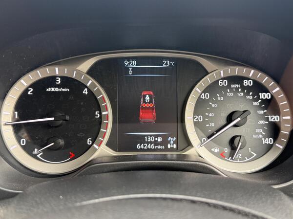 Nissan Navara 2.3 dCi Tekna 4WD Euro 6 (s/s) 4dr