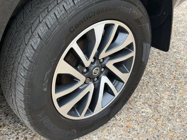 Nissan Navara 2.3 dCi Tekna Auto 4WD Euro 6 4dr at 33th