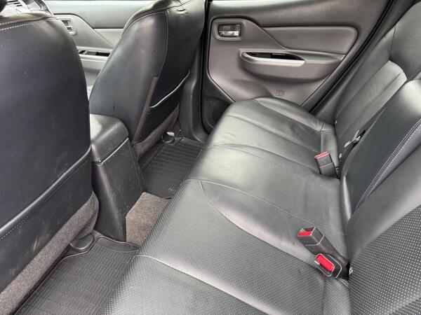 Mitsubishi L200 2.4 DI-D DC Challenger Auto 4WD Euro 6 4dr