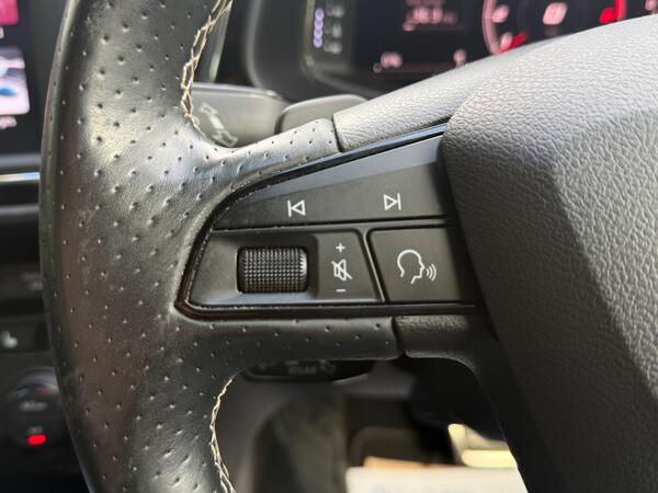 SEAT Leon 2.0 TSI Cupra 290 Lux DSG Euro 6 (s/s) 5dr at 29th