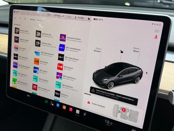Tesla Model 3 (Dual Motor) Long Range Auto 4WDE 4dr at 31th