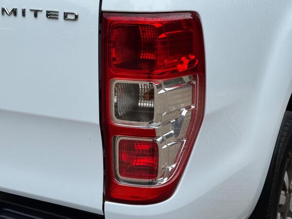 Ford Ranger 2.2 TDCi Limited 1 Auto 4WD Euro 5 4dr