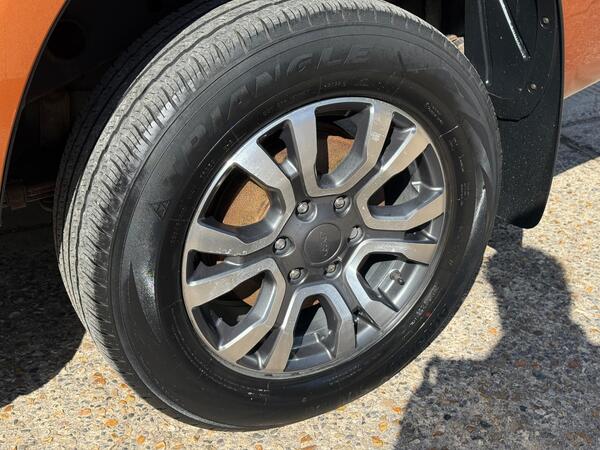 Ford Ranger 3.2 TDCi Wildtrak Auto 4WD Euro 6 (s/s) 4dr at 40th