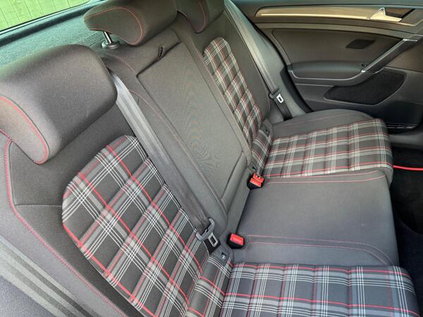 Volkswagen Golf 2.0 TSI GTI Performance DSG Euro 6 (s/s) 5dr at 14th