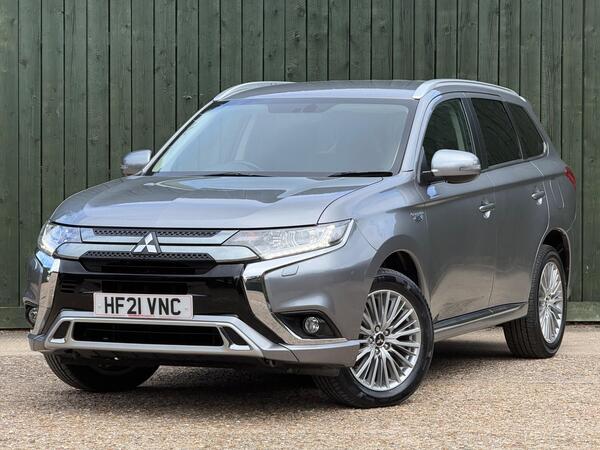 Mitsubishi Outlander 2.4h TwinMotor 13.8kWh Design CVT 4WD Euro 6 (s/s) 5dr at 9th
