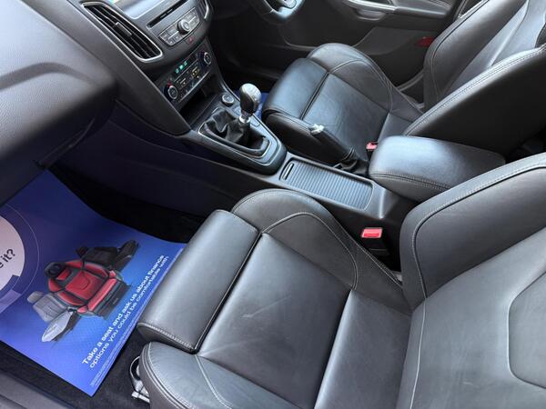Ford Focus 2.0T EcoBoost ST-3 Euro 6 (s/s) 5dr