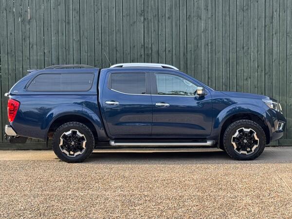 Nissan Navara 2.3 dCi Tekna 4WD Euro 6 (s/s) 4dr
