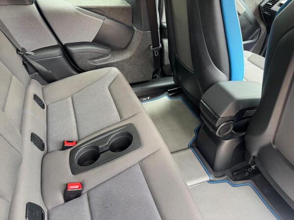 BMW i3 42.2kWh Auto 5dr at 12th