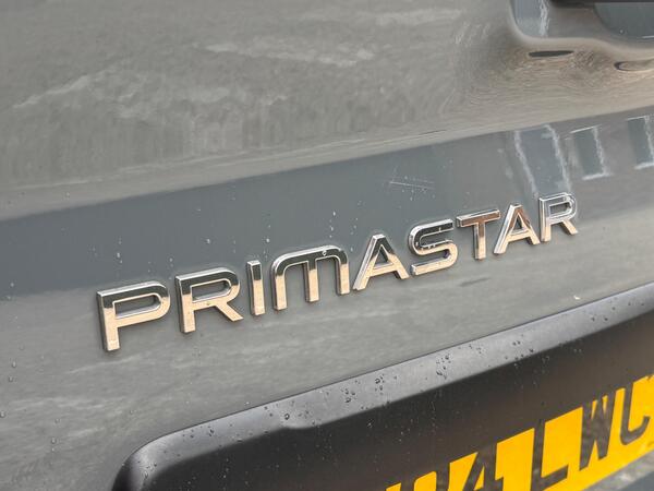 Nissan Primastar 2.0 dCi 30 Tekna L2 H1 Euro 6 (s/s) 5dr