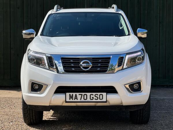Nissan Navara 2.3 dCi Tekna Auto 4WD Euro 6 4dr at 3th