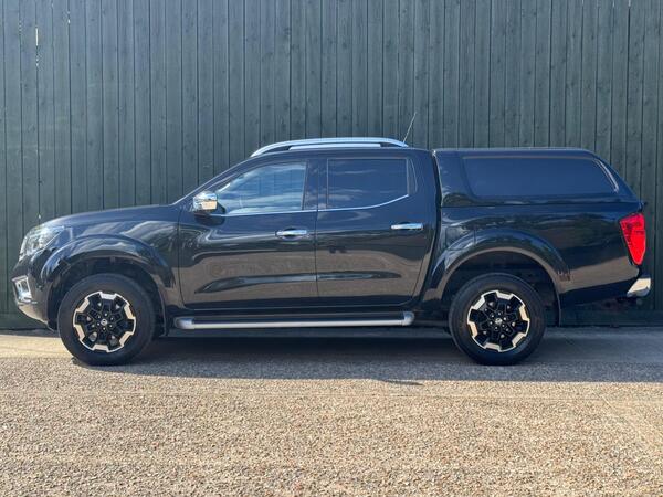 Nissan Navara 2.3 dCi Tekna 4WD Euro 6 (s/s) 4dr