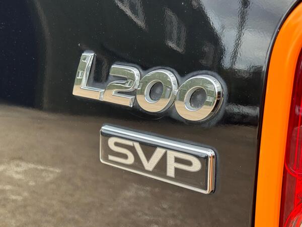 Mitsubishi L200 2.4 DI-D DC Barbarian SVP II Auto 4WD Euro 6 4dr at 49th