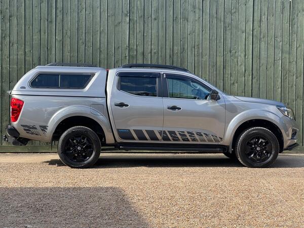 Nissan Navara 2.3 dCi N-Guard Auto 4WD Euro 6 4dr at 12th