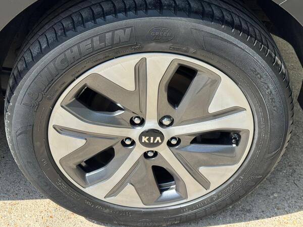 Kia Niro 64kWh 4+ Auto 5dr