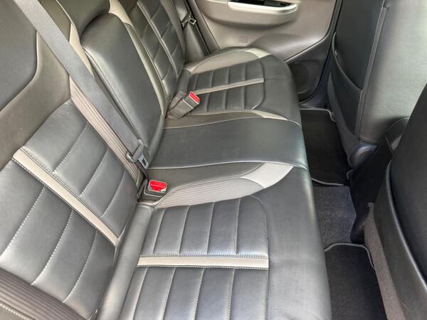 Mitsubishi L200 2.4 DI-D DC Barbarian Pickup Double Cab 4dr Diesel Auto 4WD Euro 6 (178 ps) at 20th
