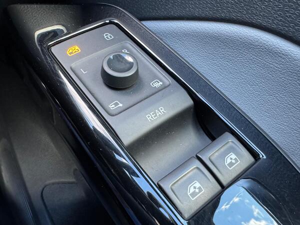 Volkswagen ID.3 Pro S 77kWh Tour Auto 5dr at 28th