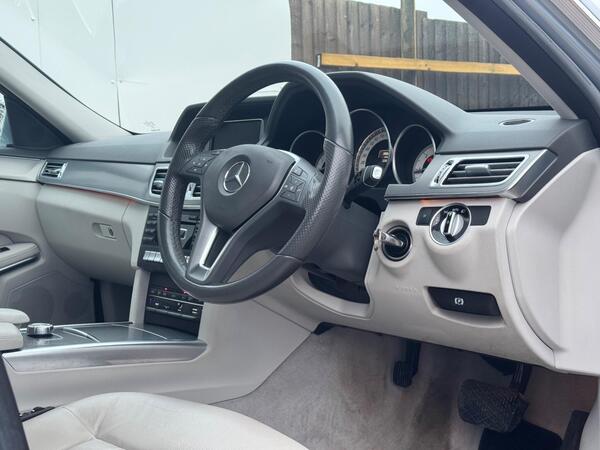 MERCEDES-BENZ E220 SE BLUETEC AUTO - Image 5