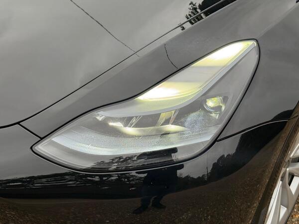 Tesla Model 3 (Dual Motor) Long Range Auto 4WDE 4dr at 41th
