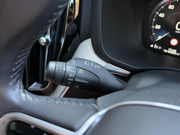 Volvo XC60 2.0 D5 PowerPulse Inscription Auto AWD Euro 6 (s/s) 5dr at 25th