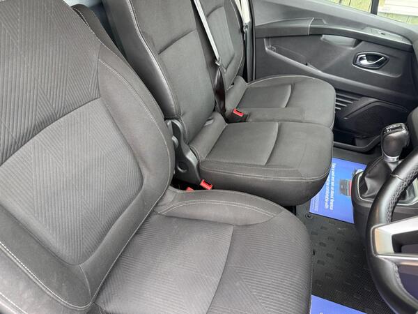 Renault Trafic 2.0 dCi Blue SL28 Sport+ EDC L1 H1 Euro 6 (s/s) 5dr at 2th