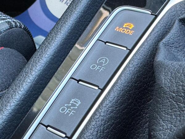 Volkswagen Golf 2.0 TSI GTI Performance Euro 6 (s/s) 5dr