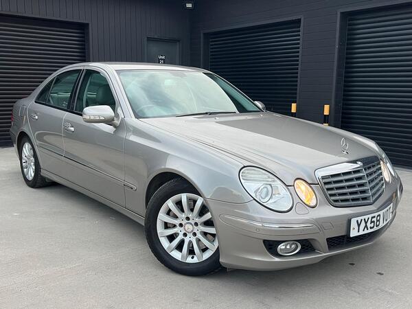 Mercedes-Benz E Class 3.5 E350 CGI Elegance G-Tronic 5dr - Image 1