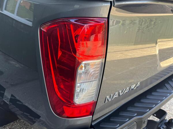 Nissan Navara 2.3 dCi N-Guard Auto 4WD Euro 6 4dr at 48th