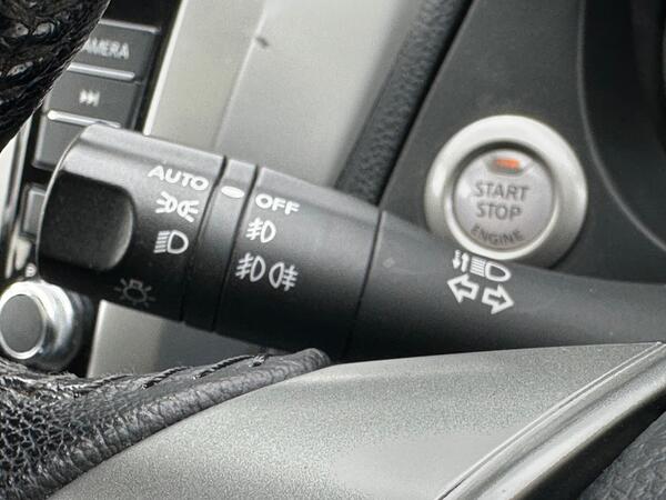 Nissan Navara 2.3 dCi N-Guard 4WD Euro 6 (s/s) 4dr at 18th