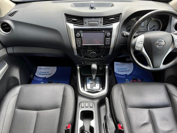 Nissan Navara 2.3 dCi Tekna Auto 4WD Euro 6 4dr at 2th