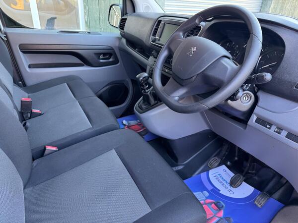 Peugeot Expert 2.0 BlueHDi 1400 Professional Premium Standard Panel Van MWB Euro 6 (s/s) 6dr
