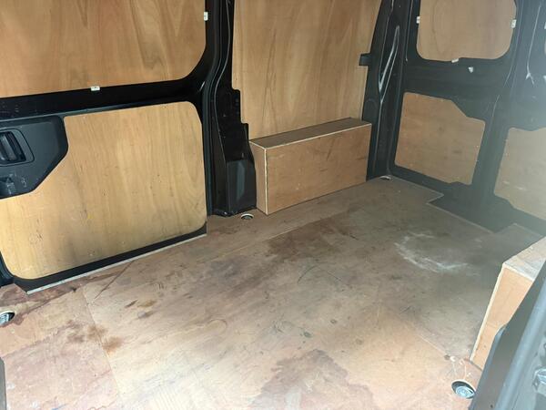 Peugeot Expert 1.5 BlueHDi 1000 Professional Premium Standard Panel Van MWB Euro 6 (s/s) 6dr at 32th