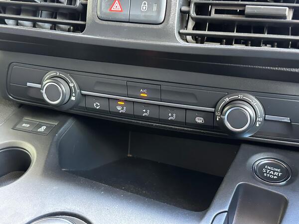 Peugeot Partner 1.5 BlueHDi 1000 Asphalt Standard Panel Van EAT8 SWB Euro 6 (s/s) 5dr at 31th
