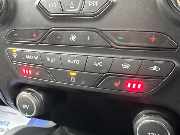 Ford Ranger 3.2 TDCi Wildtrak Auto 4WD Euro 5 4dr