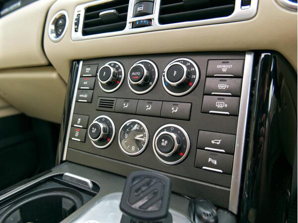 LAND ROVER RANGE ROVER WESTMINSTER TDV8 A - Image 37
