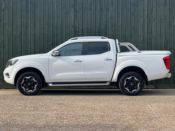 Nissan Navara 2.3 dCi Tekna Auto 4WD Euro 6 4dr