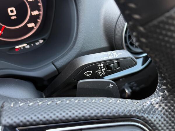 Audi Q2 1.5 TFSI CoD 35 Black Edition S Tronic Euro 6 (s/s) 5dr at 43th