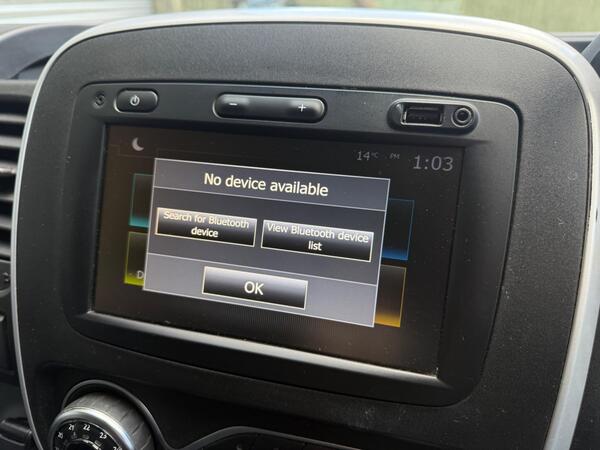 Renault Trafic 2.0 dCi ENERGY 28 Black Edition SWB Standard Roof Euro 6 (s/s) 5dr at 13th