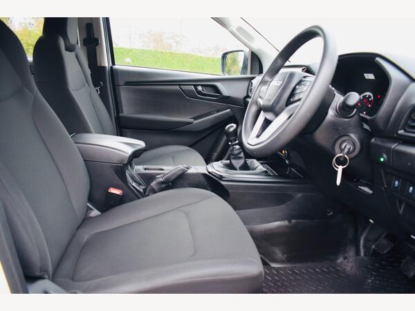 2023(73) Isuzu D-Max Pickup 1.9 TD Utility Diff Lock 4WD Euro 6 (s/s) 4dr