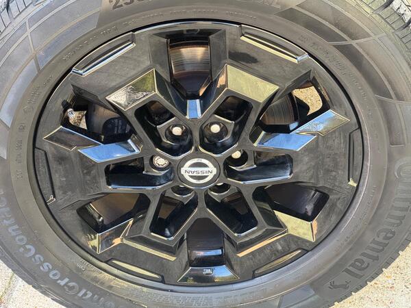 Nissan Navara 2.3 dCi N-Guard Auto 4WD Euro 6 4dr at 47th