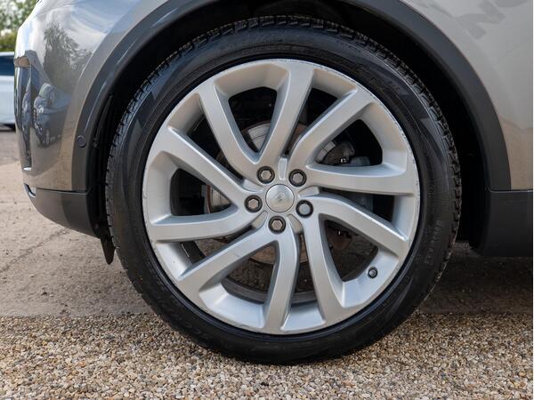 LAND ROVER DISCOVERY LUXURY HSE SD4 AUTO - Image 20