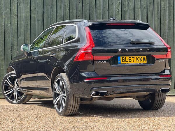 Volvo XC60 2.0 D5 PowerPulse R-Design Pro Auto AWD Euro 6 (s/s) 5dr
