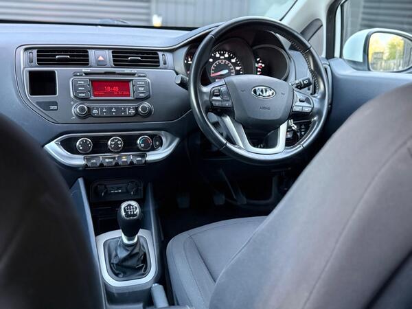 Kia Rio 1.1 CRDi EcoDynamics VR7 Euro 5 (s/s) 5dr - Image 2