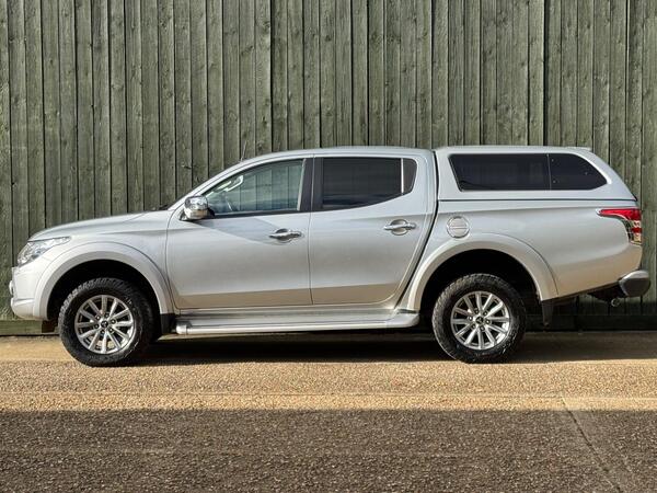 Mitsubishi L200 2.4 DI-D DC Barbarian 4WD Euro 6 4dr at 9th