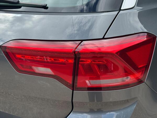 Volkswagen T-Roc 1.5 TSI EVO SE DSG Euro 6 (s/s) 5dr at 49th