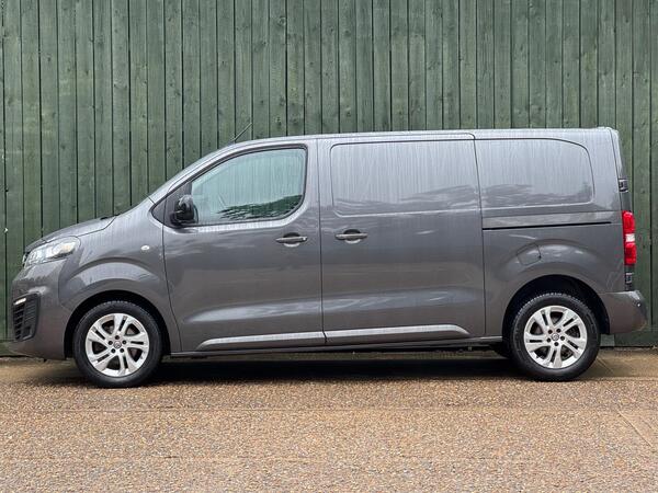 Vauxhall Vivaro 2.0 Turbo D 3100 Prime Auto L1 H1 Euro 6 (s/s) 6dr