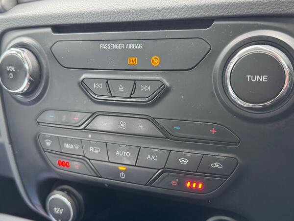 Ford Ranger 2.2 TDCi Limited Durashift 4WD Euro 5 4dr at 24th
