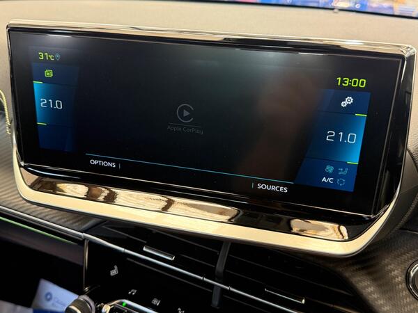 Peugeot E-2008 50kWh GT Premium Auto 5dr (7kW Charger)