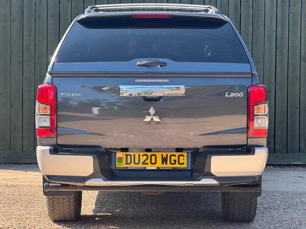 Mitsubishi L200 2.2 DI-D DC Warrior 4WD Euro 6 (s/s) 4dr