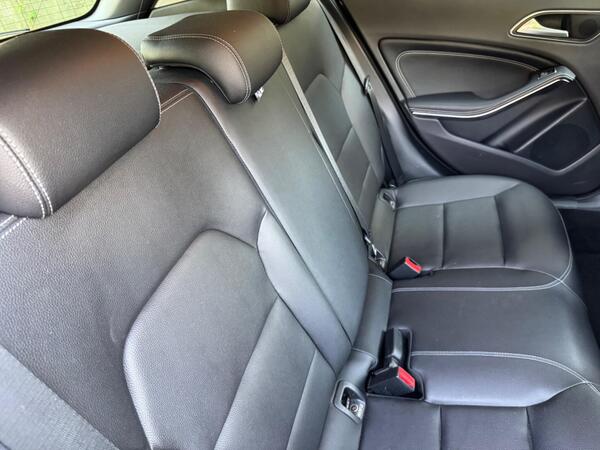 Mercedes-Benz GLA 1.6 GLA200 Sport (Premium) 7G-DCT Euro 6 (s/s) 5dr