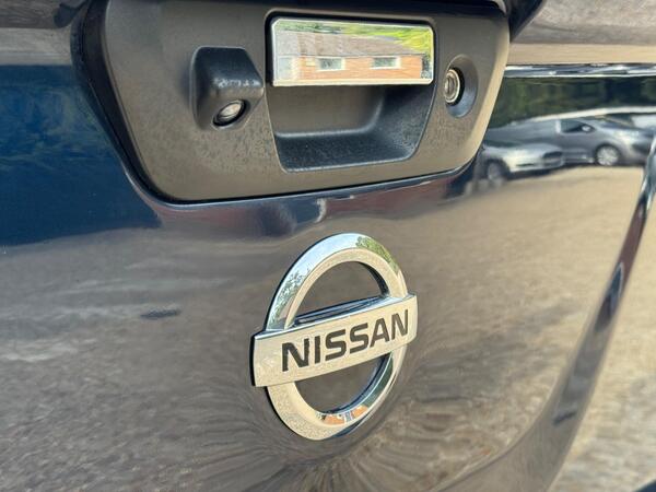 Nissan Navara 2.3 dCi Tekna 4WD Euro 6 (s/s) 4dr